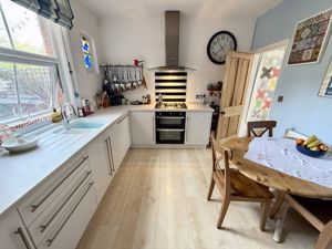 Photo 11- click for photo gallery